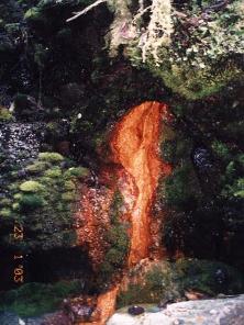 vertiente_agua_ferruginosa